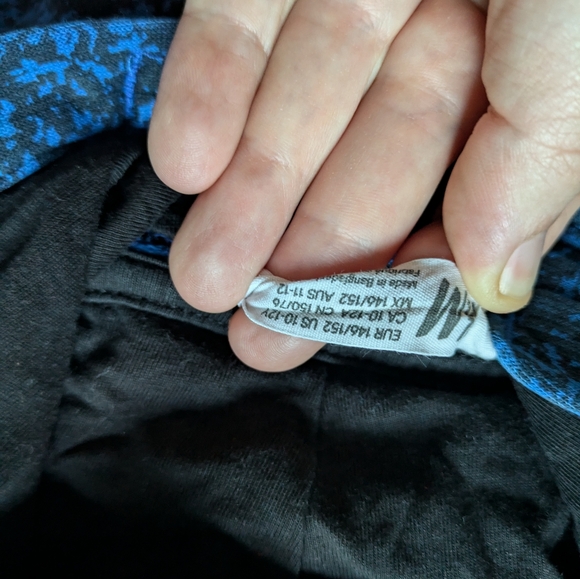 📢2/10$ Zip Up hoodie 10-12Y - Picture 6 of 6